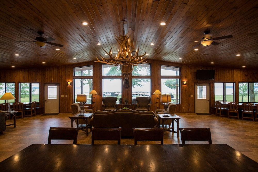 Lewis and Clark Resort - photo 90