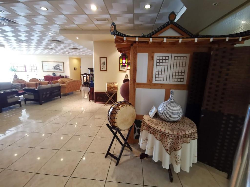 Sahara Hostels and Private Room — 5-Star Luxury Hotel in Dubai, United Arab Emirates