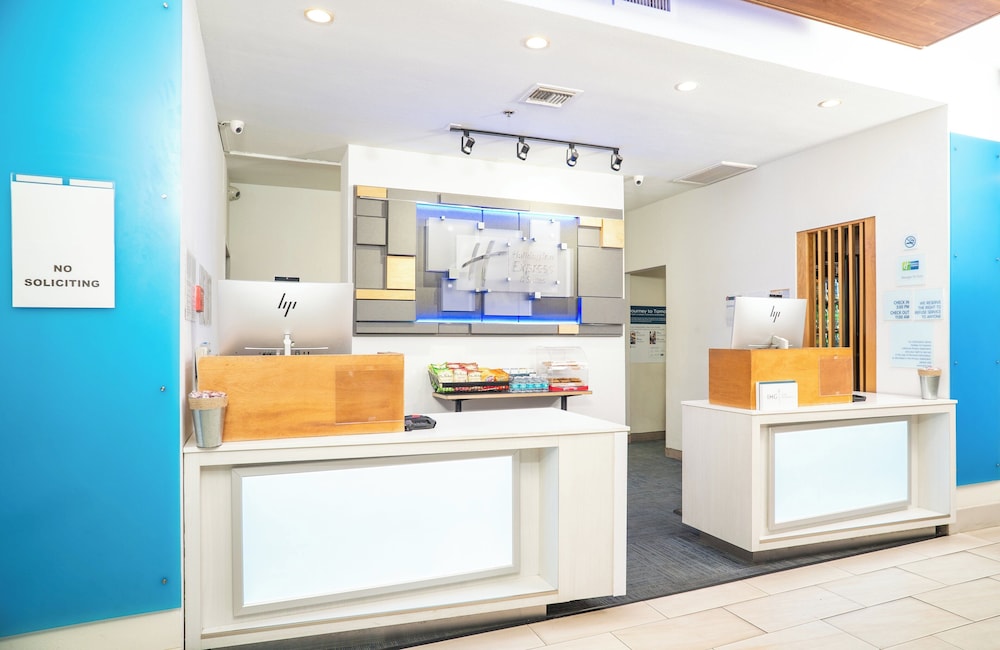 Holiday Inn Express Hotel & Suites Hesperia by IHG - photo 3
