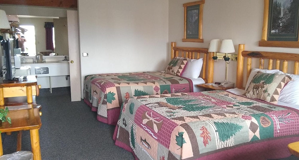 The Ponderosa Motel - photo 20