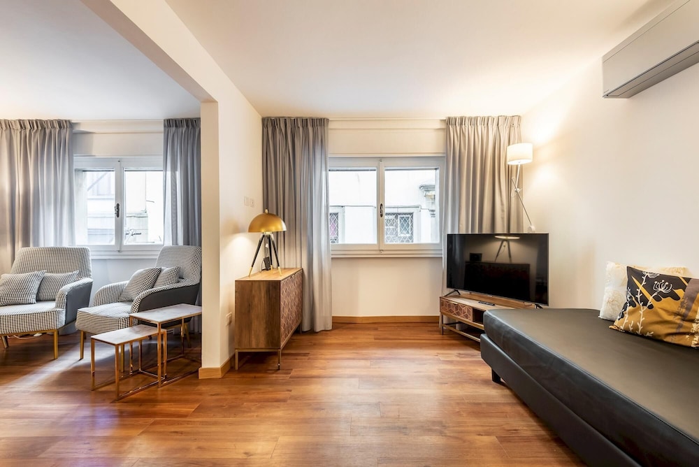 Vasari Apartment in Firenze — 4-Star Luxury Hotel in Florence, Italy
