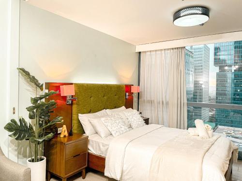 BGC 1BR Condo Steps from Grand Hyatt #ournw18l — 4-Star Luxury Hotel in Manila, Philippines