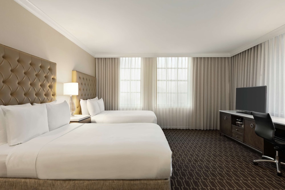 Hilton New Orleans St. Charles Avenue - photo 18