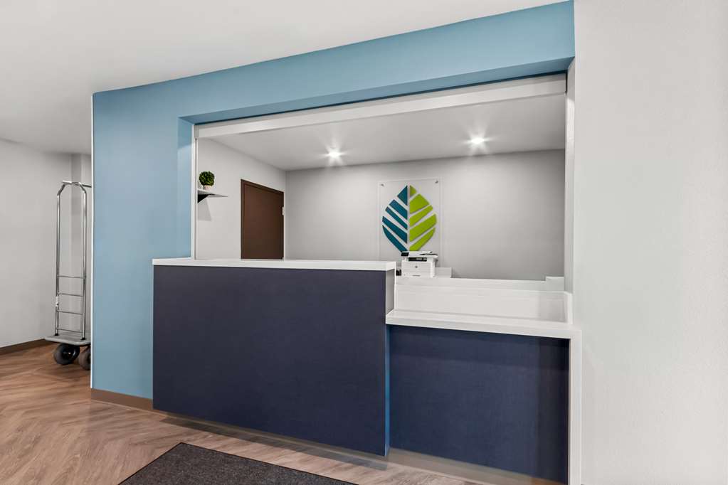 Woodspring Suites Gilbert Mesa Gateway Airport - photo 6