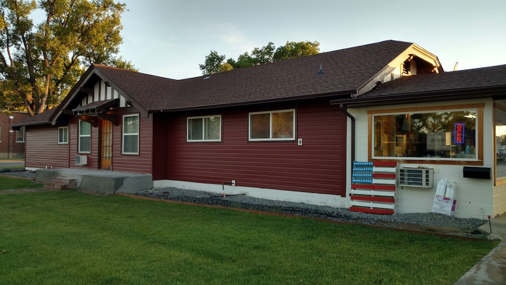 Cattlemen Motel - photo 25