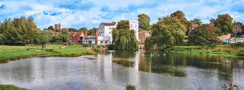 The Mill Hotel — hotel in Sudbury
