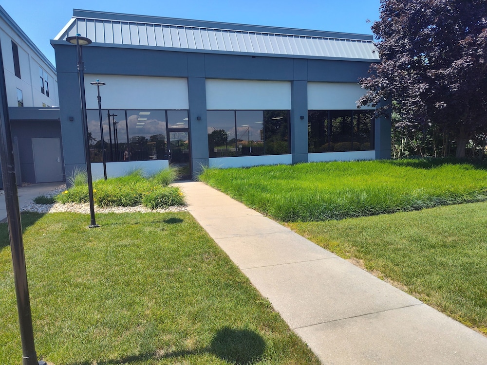 Spark by Hilton Stevensville - photo 67