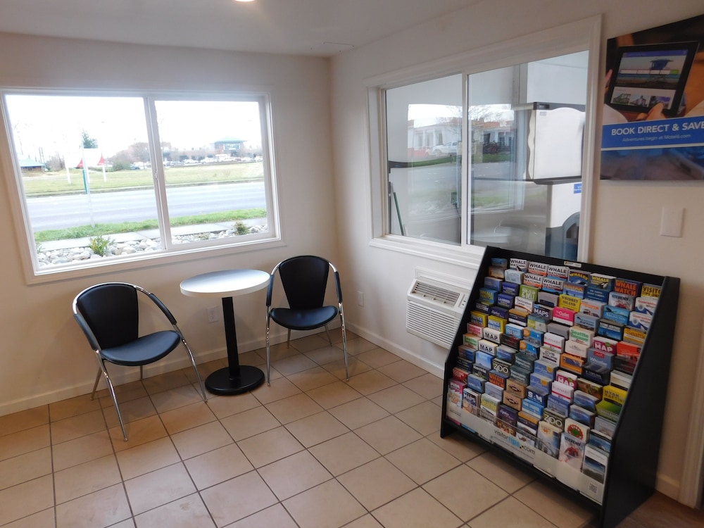 Motel 6 Burlington WA - photo 32
