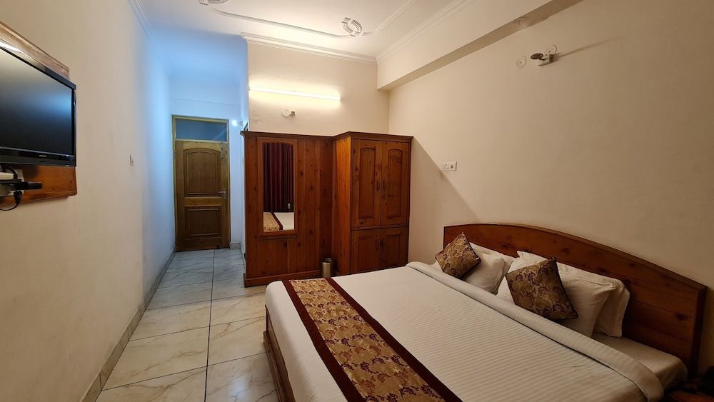 Hotel Chand Himalayan Brothers in Palampur, India