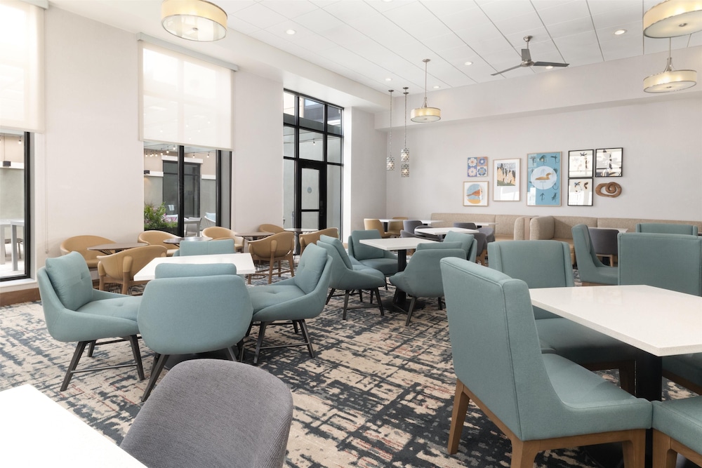 Homewood Suites by Hilton Wauwatosa Milwaukee - photo 34