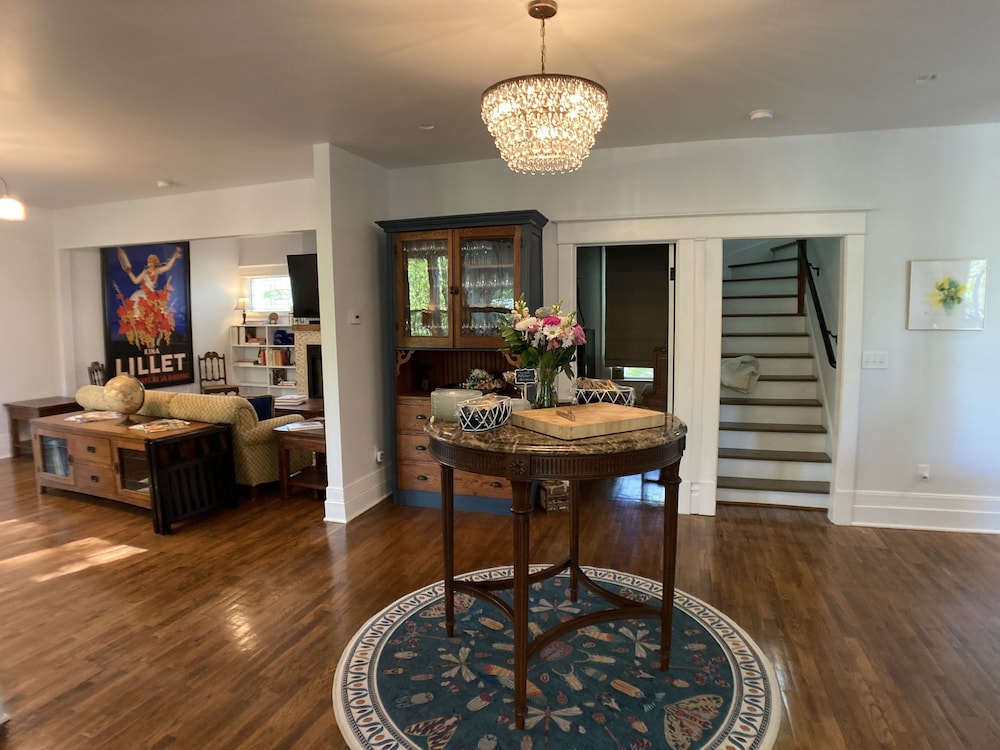 Vintage Inn at Veritas Estate - photo 2
