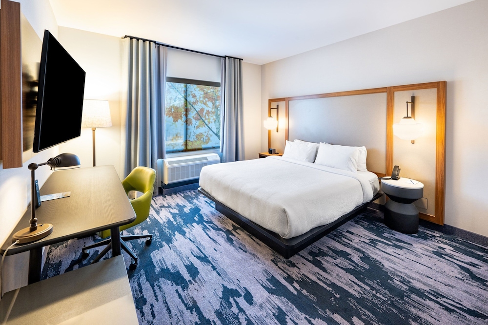 Fairfield Inn & Suites by Marriott Rome - photo 6