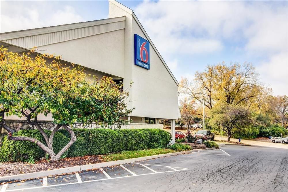 Red Roof Inn Bridgeton - photo 9