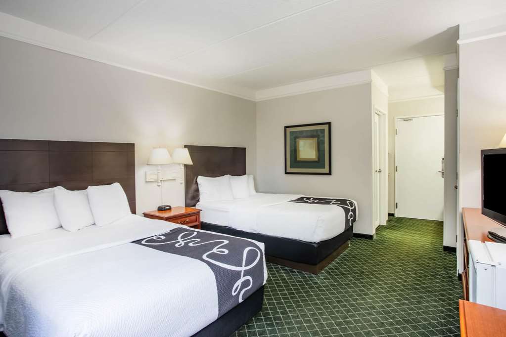 La Quinta Inn & Suites by Wyndham Melbourne Viera - photo 28