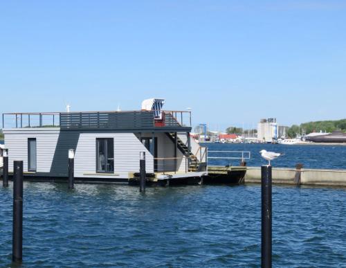 Hausboot Bali - last minute hotel in Fehmarn