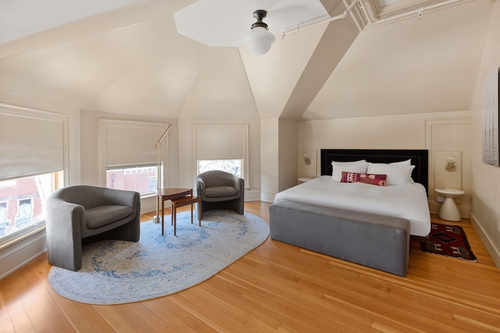 The Francis - photo 15