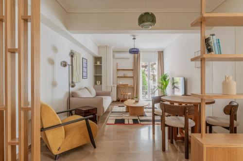 Casa Riviera Newly Renov 2Br Luxury Apt near Sea — 4-Star Luxury Hotel in Athens, Greece