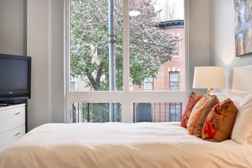 Global Luxury Suites Longwood Medical - photo 4