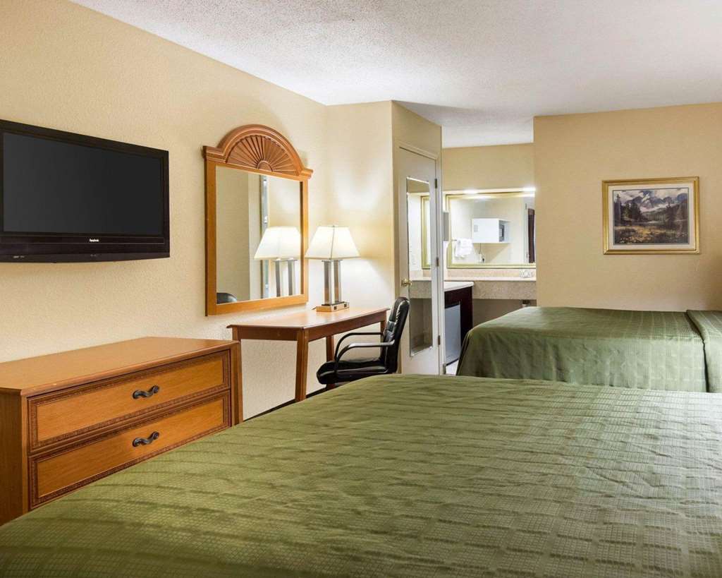 Quality Inn South Hill I 85 - photo 10