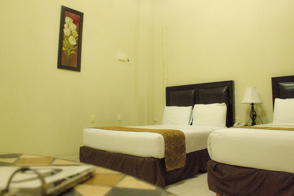 Hotel Esmeralda's