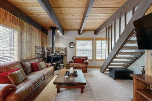 Tranquil Family Cabin