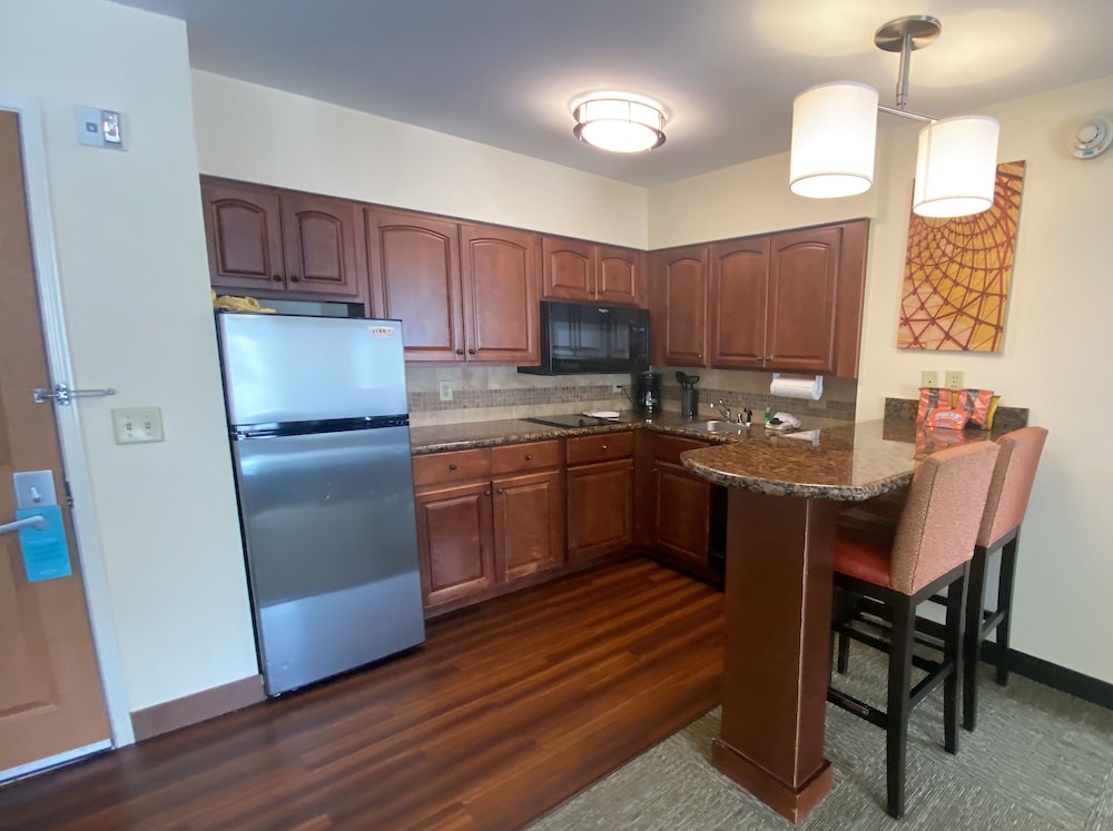 Staybridge Suites Great Falls by IHG - photo 14