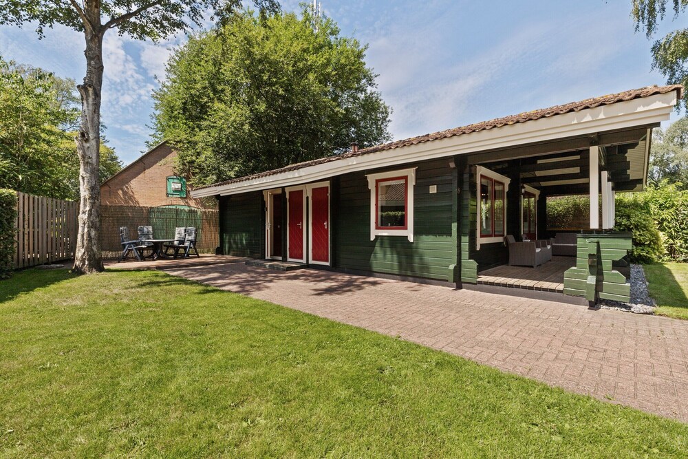 Chalet In Hulshorst Near Lake 12888025 — Nunspeet