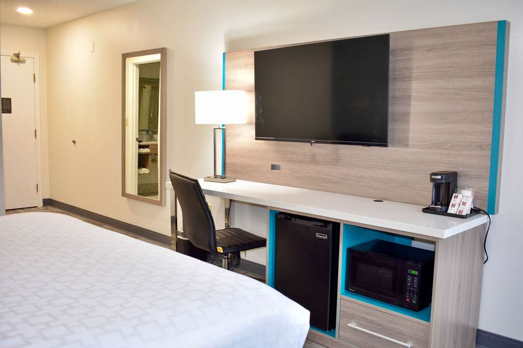 Clarion Pointe Vidalia Lyons West - photo 7