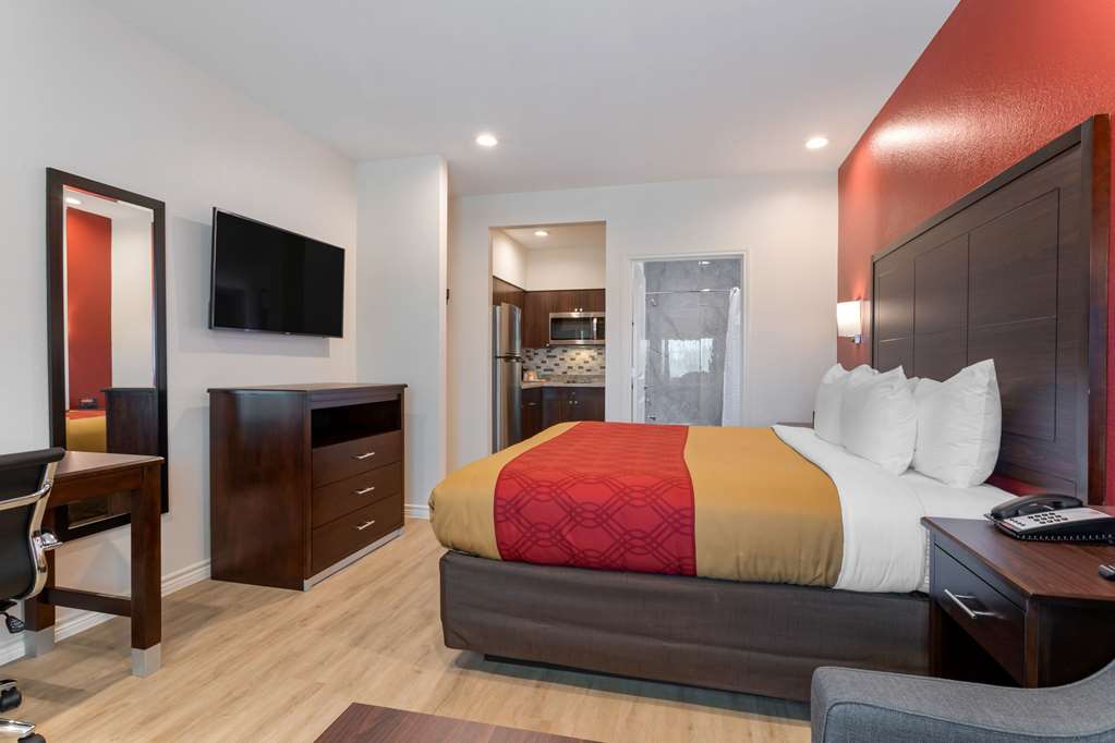 Econo Lodge Houston Northwest Cypress - photo 15