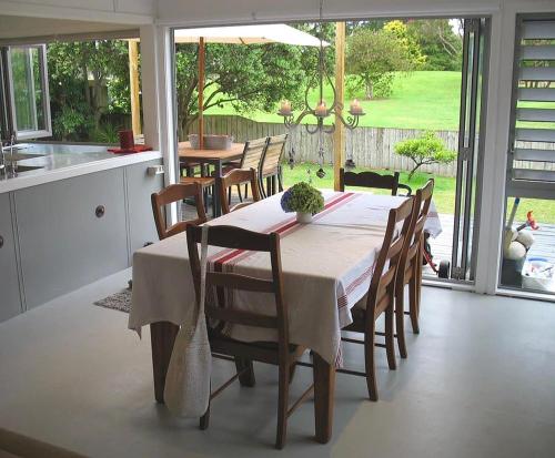 Kiwi146 Truly Relaxing in Whangamata, New Zealand