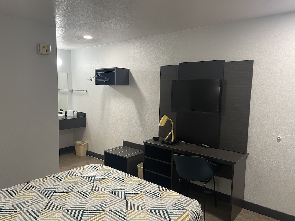 Motel 6 Denton Tx Unt - photo 9