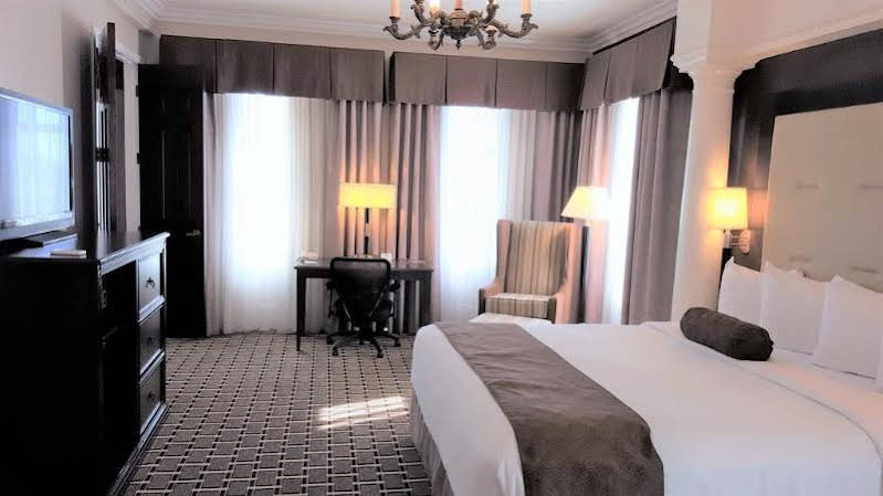 Best Western Plus San Pedro Hotel & Suites - photo 25