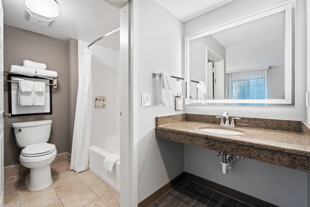 Staybridge Suites North Brunswick by IHG - photo 21