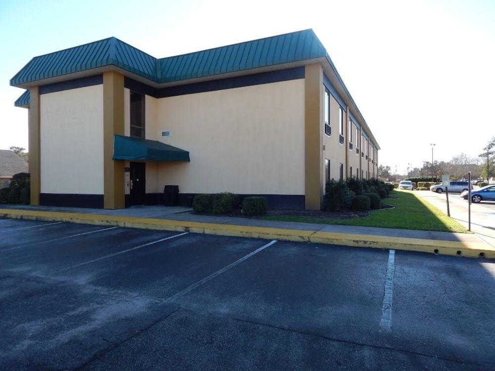 University Inn South Carolina - photo 3