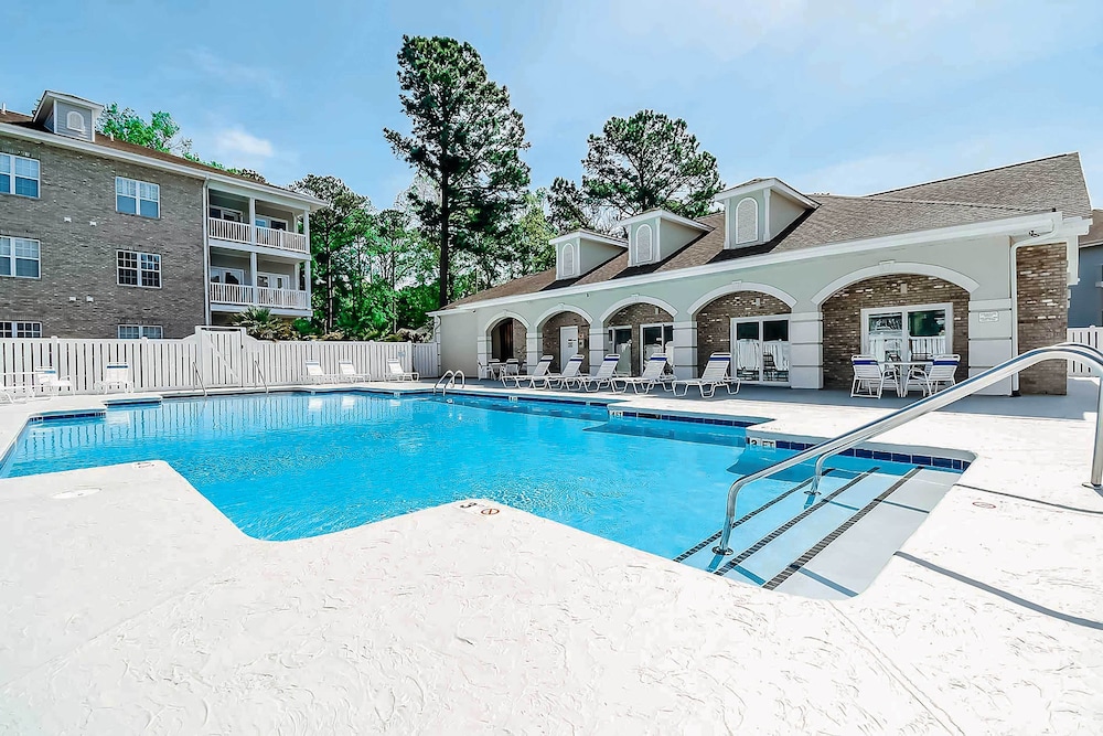 4 Mi to Sunset Beach: Resort style Family Condo — hotel in Sunset Beach