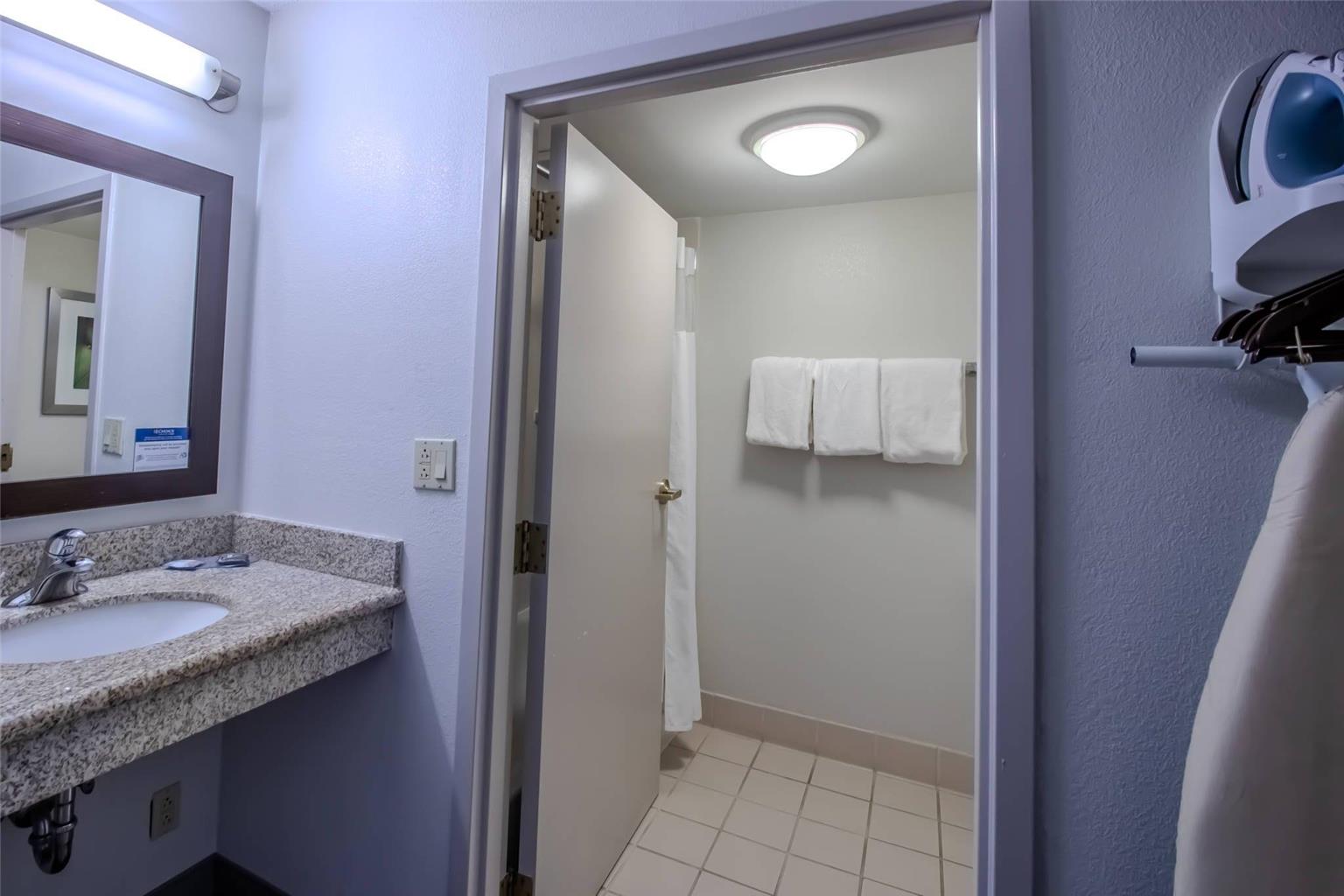 Country Inn & Suites by Radisson Convention Center - photo 90