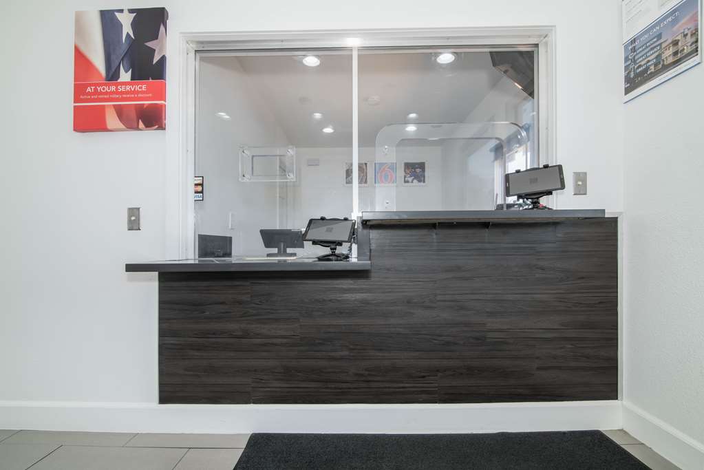 Motel 6 Moreno Valley Riverside March Air Base - photo 22