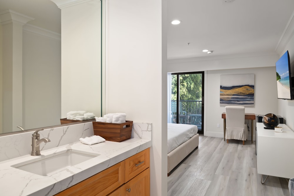 Hotel Huntington - photo 15