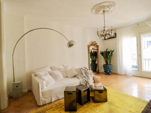 Hiraeth home — 4-Star Luxury Hotel in Budapest, Hungary