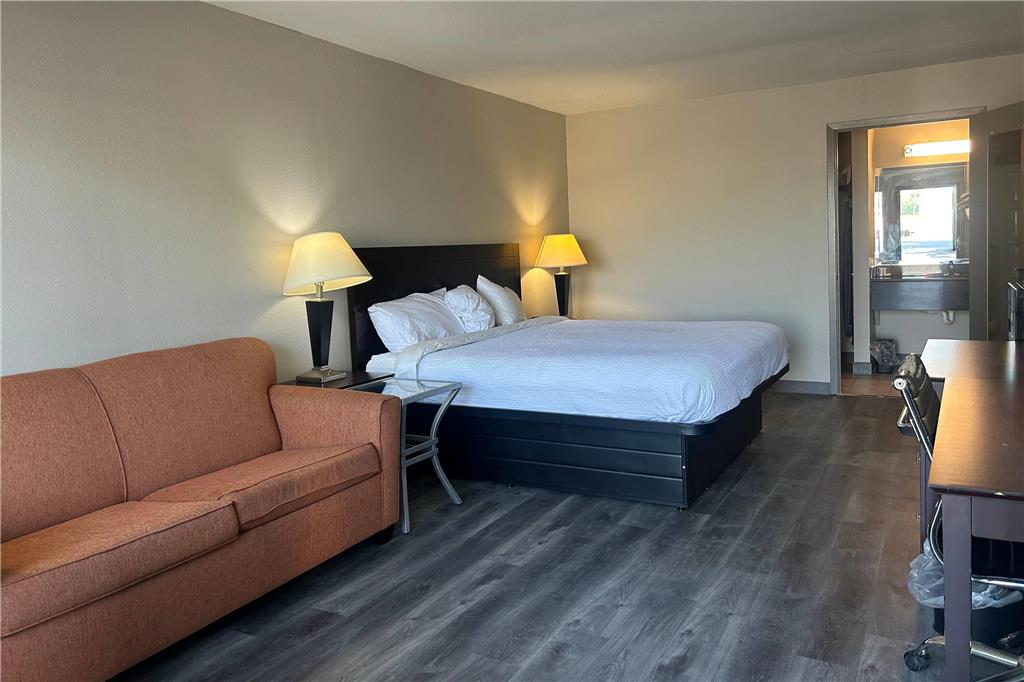 Days Inn by Wyndham Natchitoches - photo 17