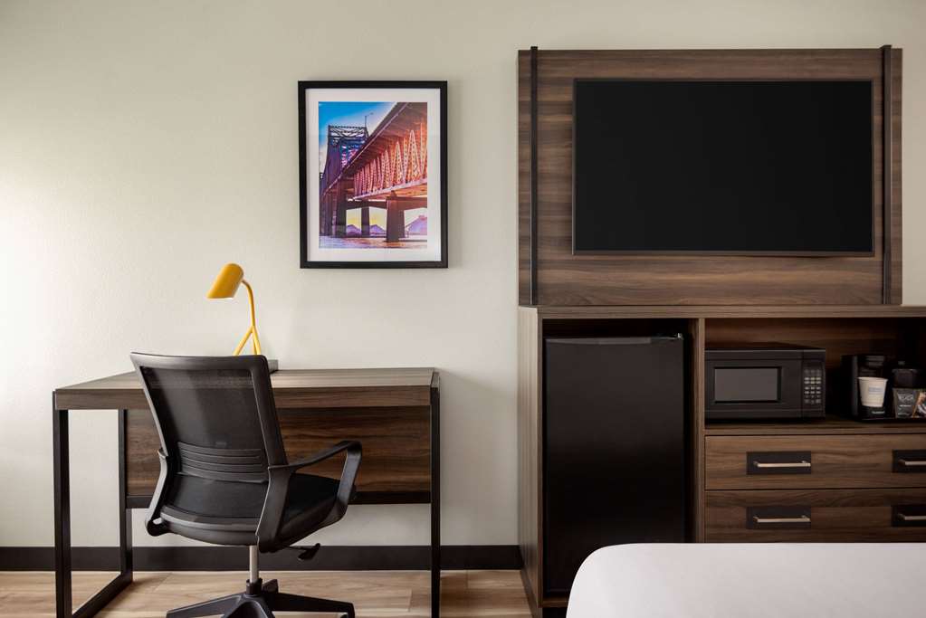 La Quinta Inn & Suites by Wyndham Gonzales LA - photo 31
