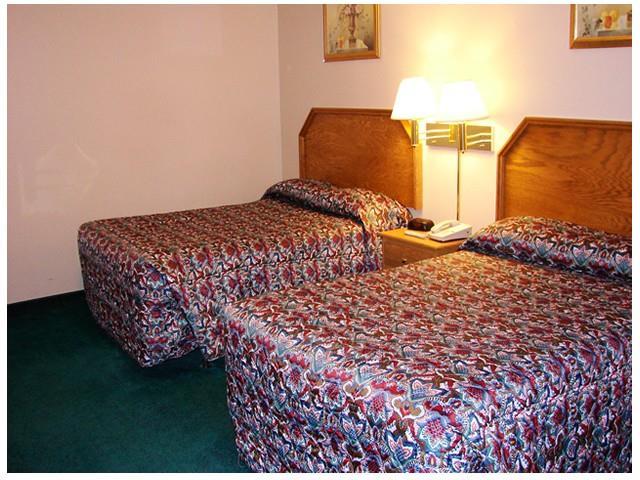 Red Carpet Inn Wind Gap - photo 5