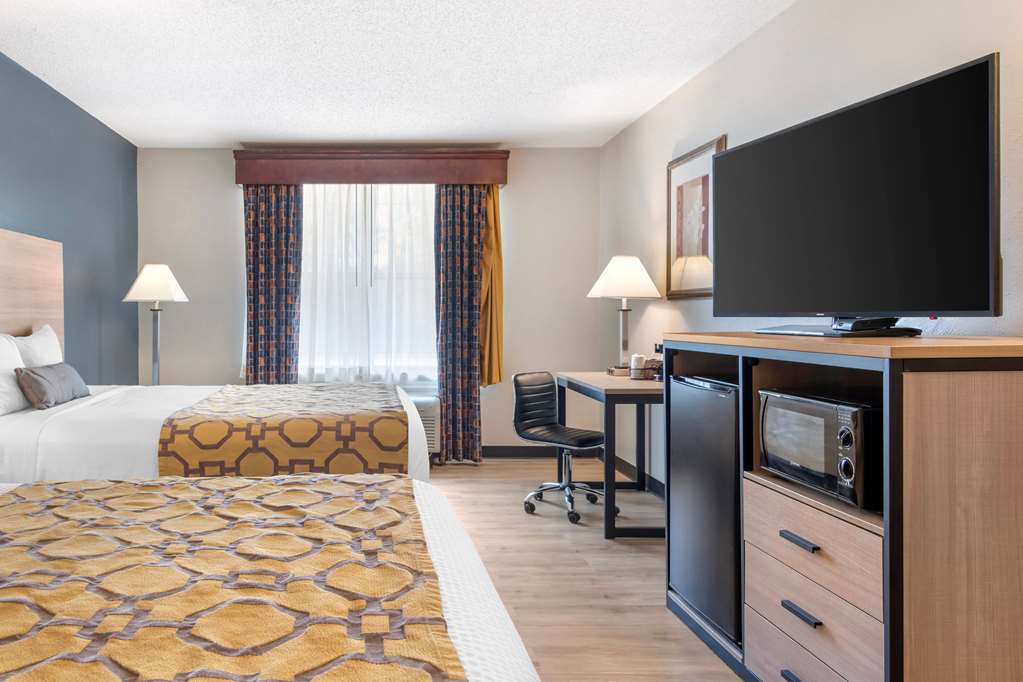 Baymont by Wyndham Kennesaw - photo 10