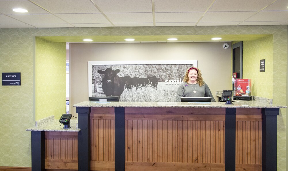 Hampton Inn Wooster - photo 4