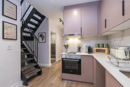 Venice House City Gem with Unique Loft Design
