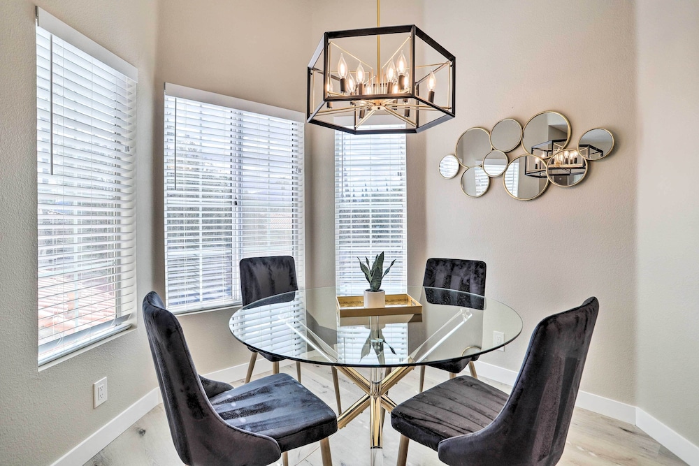 Chic Palm Desert Condo with Resort Style Amenities - photo 19