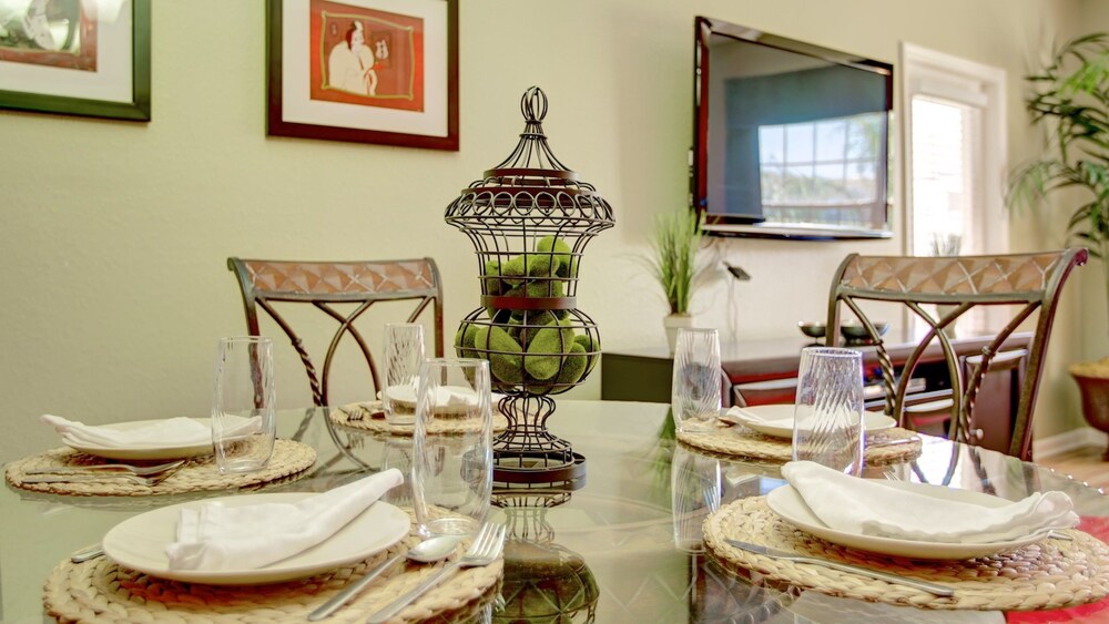 London Condo At Windsor Palms Resort - photo 10