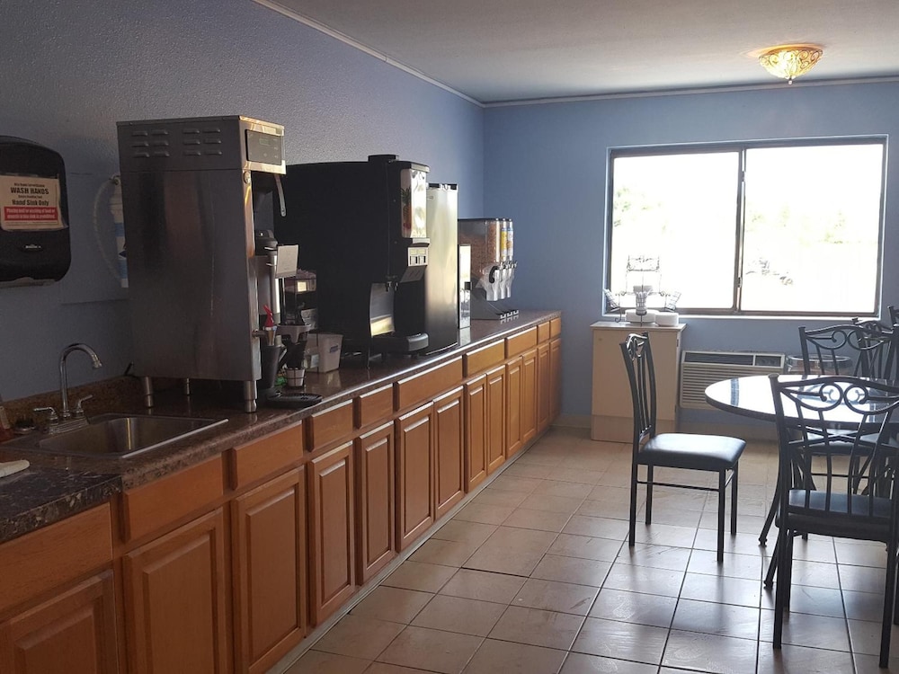 Sioux City Inn - photo 40