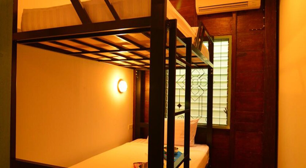 La Moon Hostel