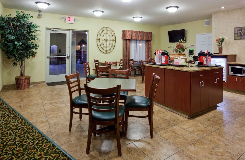 GrandStay Residential Suites Hotel - photo 28